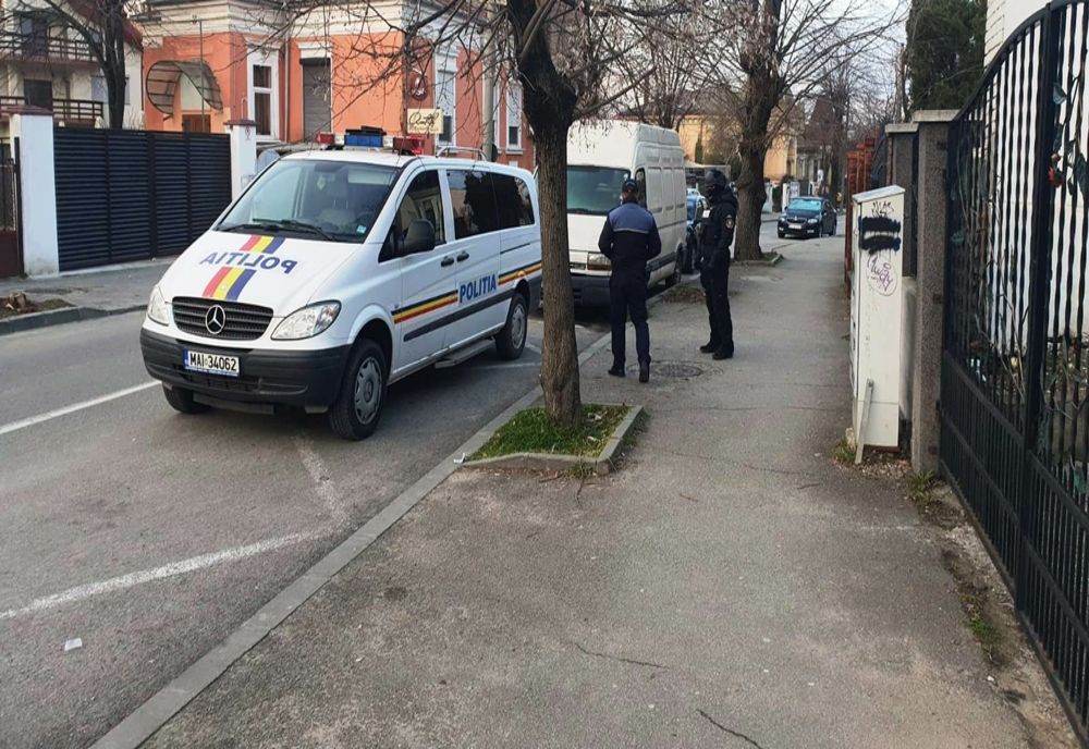 VIDEO: A fost prins bărbatul care a tâlhărit o farmacie în Craiova