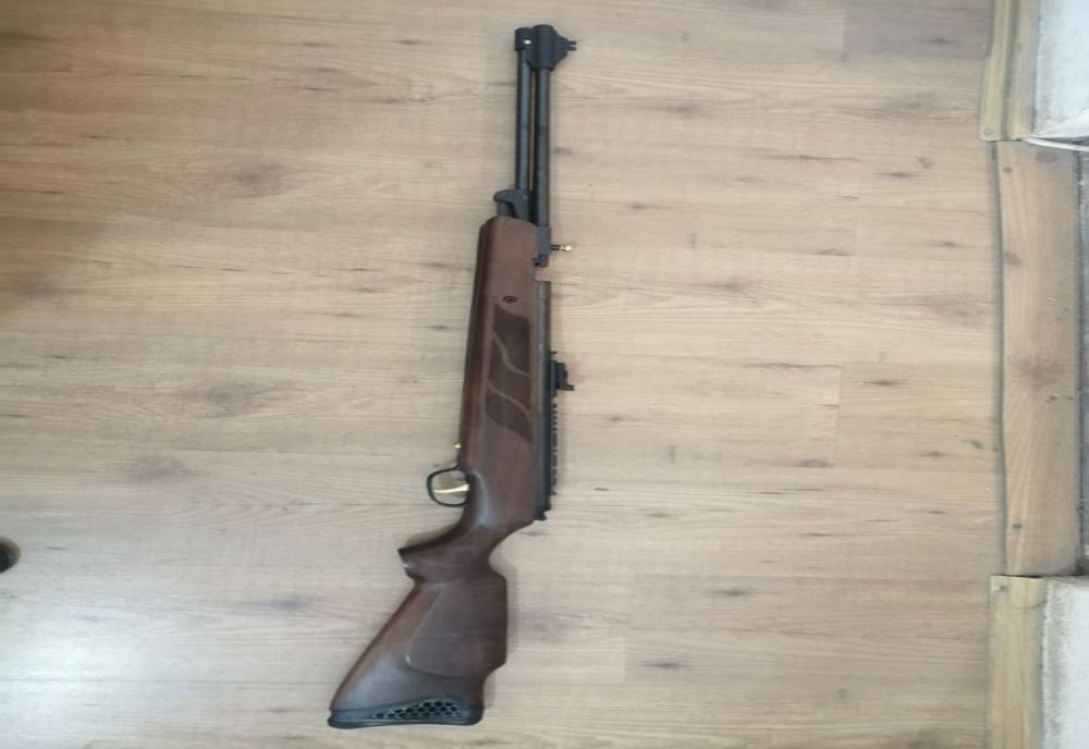 Armă ridicată de poliţiştii din Dolj, în urma unor percheziţii