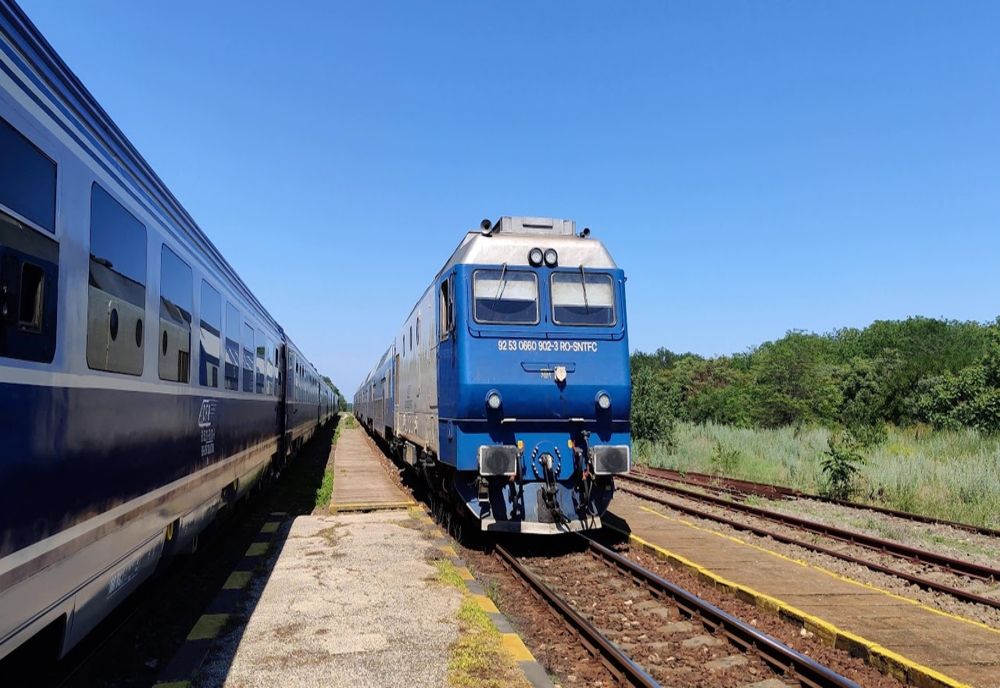 Un tren care transporta 100 de persoane a rămas fără frâne