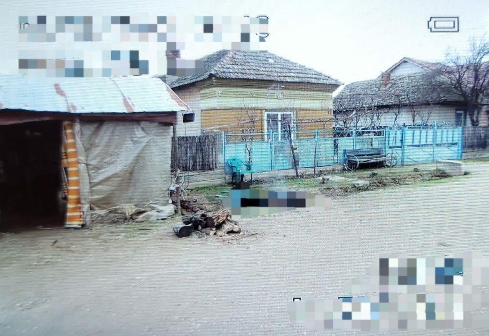 Dolj: Un bărbat găsit mort pe o stradă, în Poiana Mare