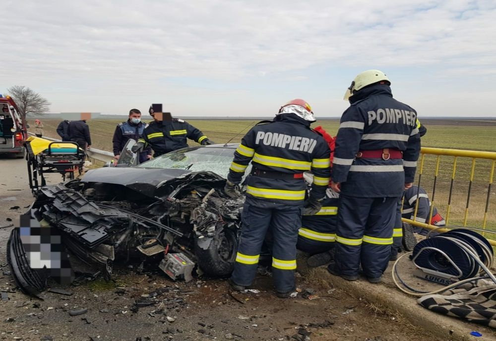 Două persoane au murit într-un grav accident rutier, în Dolj