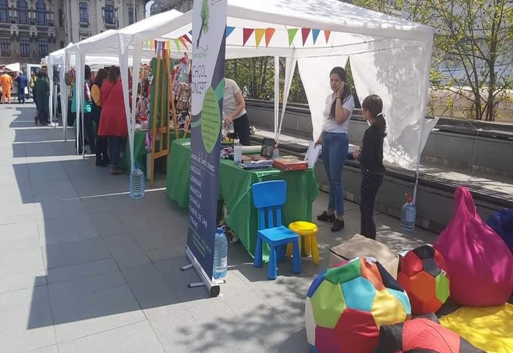 S-a deschis Târgul de Paște din Piaţa Mihai Viteazul din Craiova