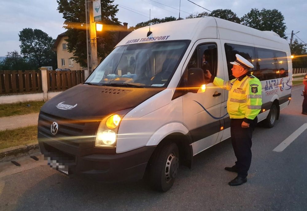 Dolj: Şofer băut, la volanul unui microbuz şcolar