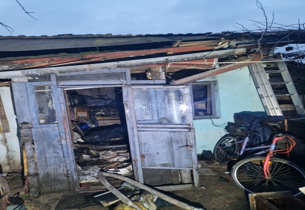 Incendiu în Craiova. Un bărbat a murit