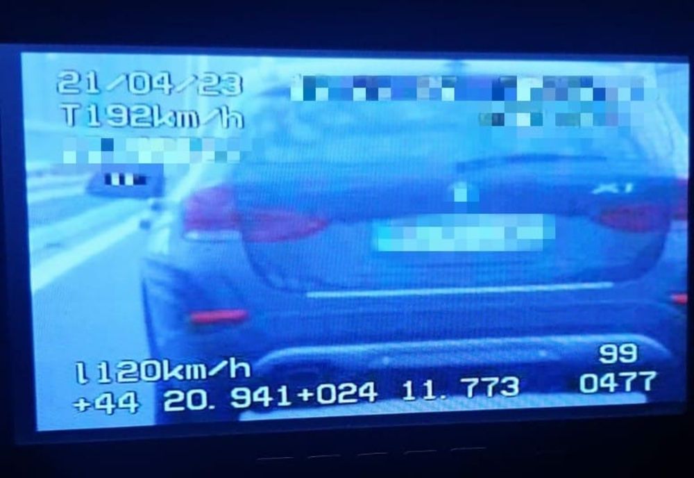 Olt: O tânără din Craiova, luată de radar pe Drumul Expres unde gonea cu 192 km/h 