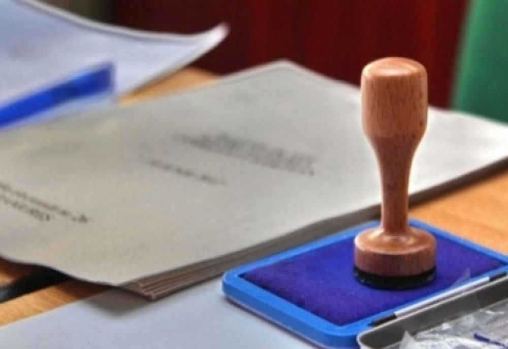 SESIZARE AUR. UN PREȘEDINTE DE SECȚIE DE VOTARE DIN DOLJ AVEA 100 DE BULETINE DE VOT „ÎN BUZUNAR“