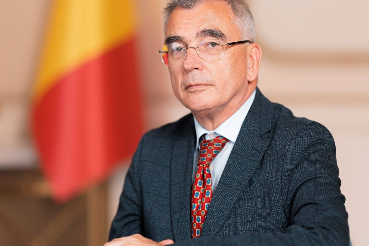 PETRIȘOR PEIU, LIDERUL SENATORILOR AUR: „DEMOCRAȚIA DIN ROMÂNIA A CĂZUT SUB NIVELUL DIN BELARUS“