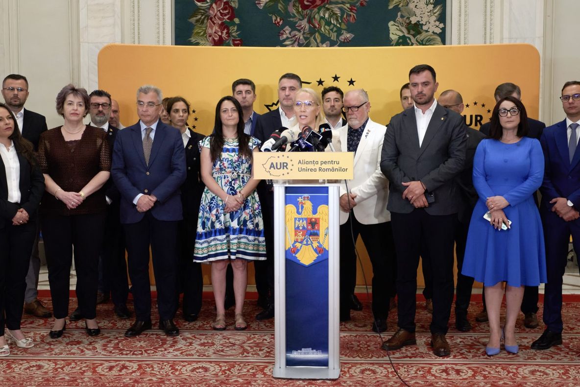 AUR DEPUNE MOȚIUNE DE CENZURĂ: PNL-PSD-USR-UDMR TAIE DE LA SĂRACI CA SĂ LE RĂMÂNĂ SPECIALILOR!