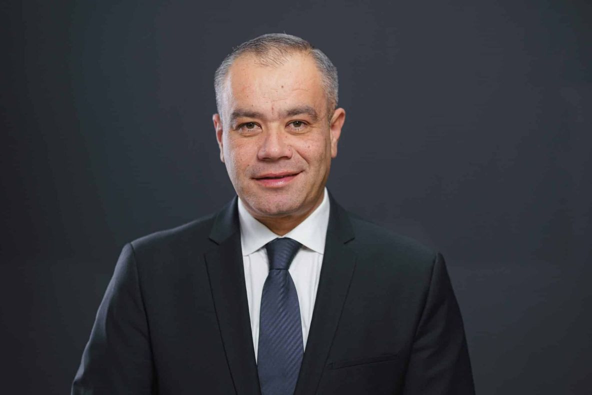 MARIAN VASILE, SENATOR AUR: „ÎN LOC DE REFORME EFICIENTE, GUVERNELE PSD-PNL-UDMR AU ALES RISIPA ȘI SATISFACEREA INTERESELOR DE PARTID“