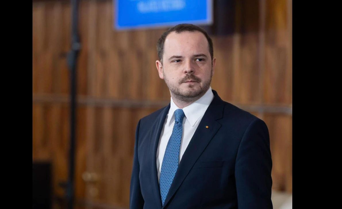 România caută soluții pentru datoria către Pfizer: Rogobete și Nazare, discuții cruciale în SUA: "Este un proces care nu se încheie astăzi"