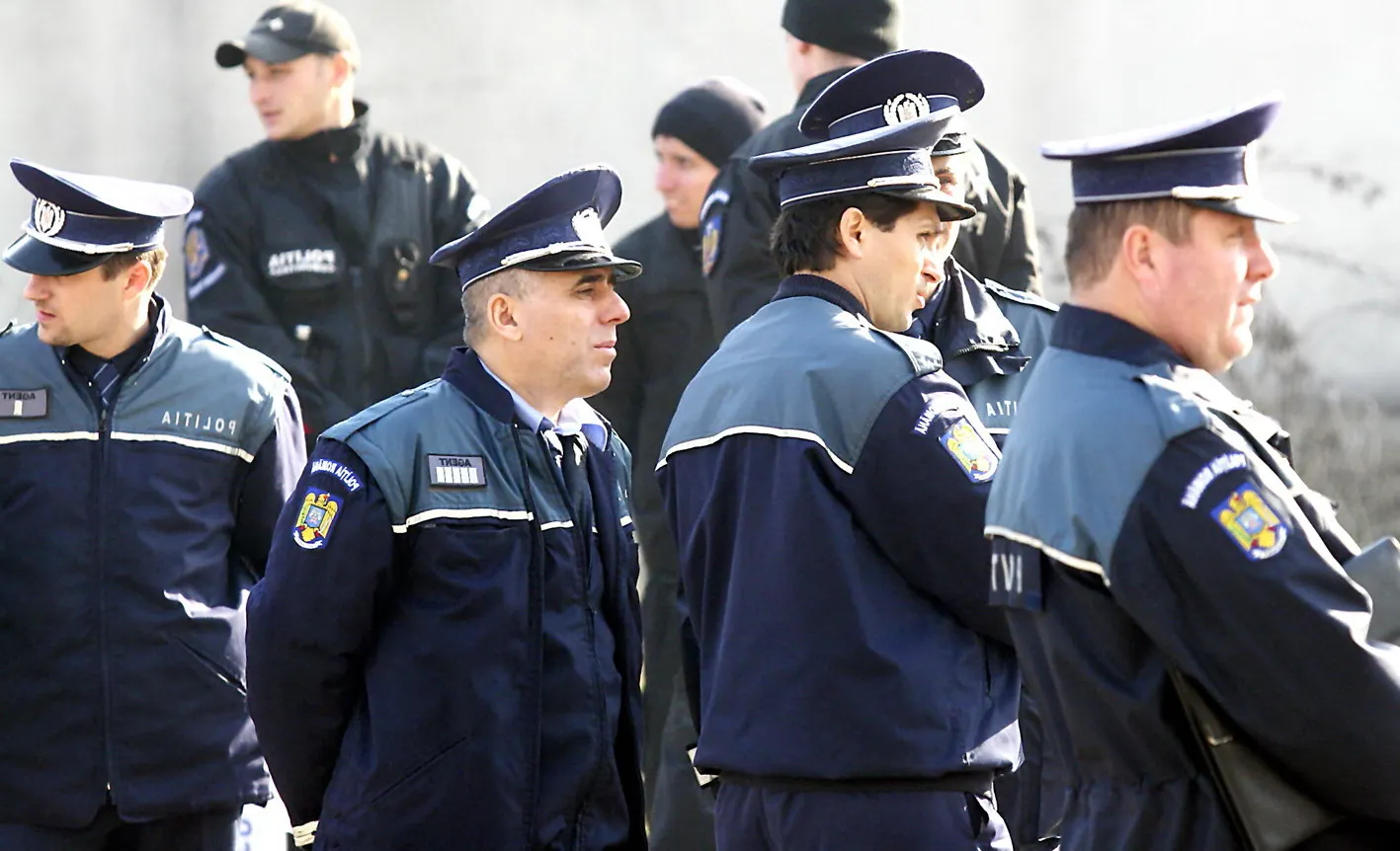 Grup de politisti
