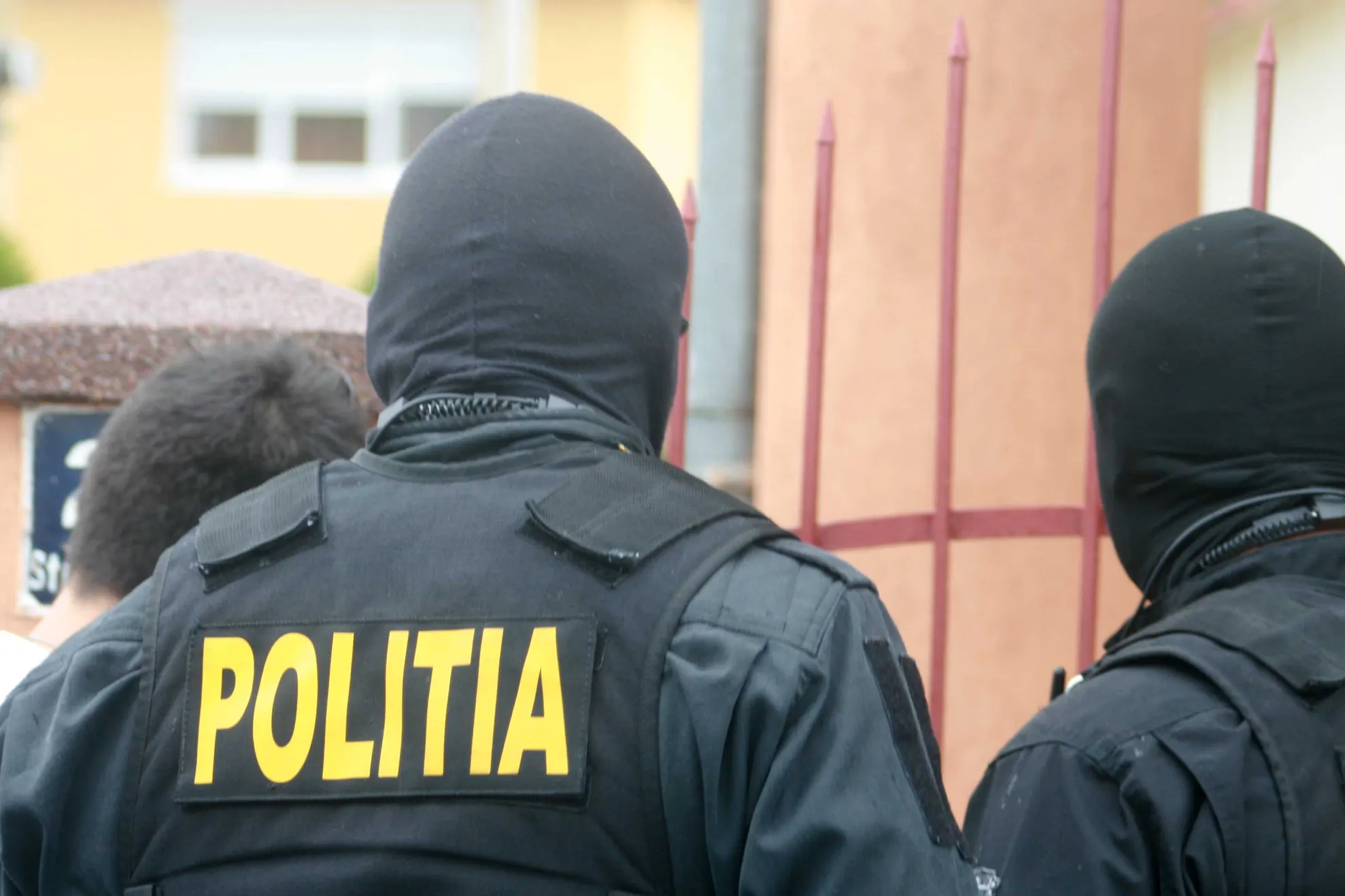 Politia-perchezitie1