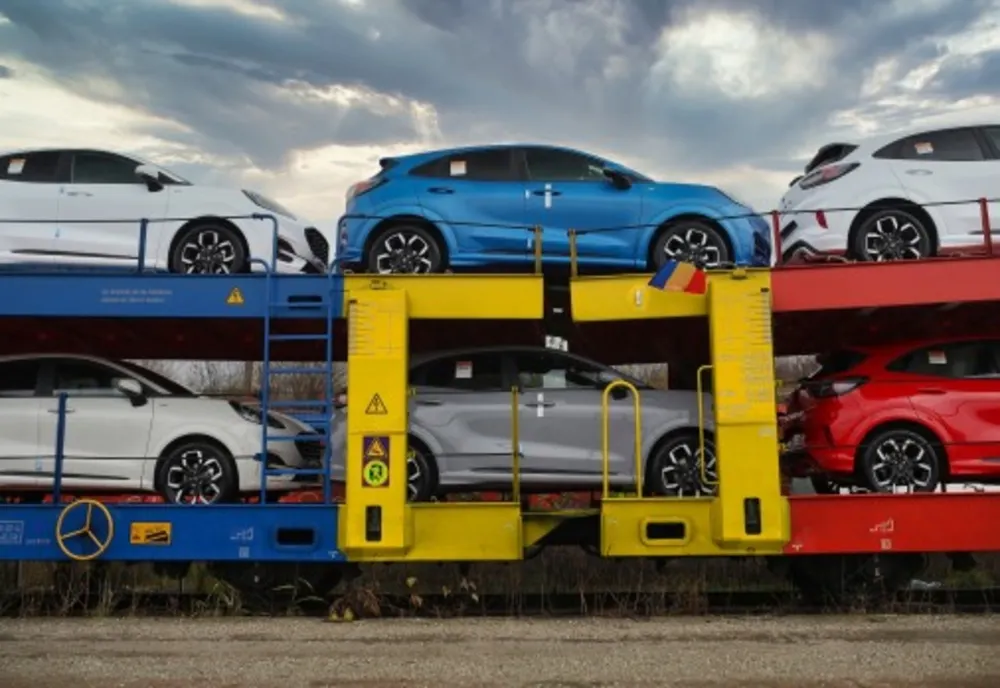 Primele 300 de mașini Ford Puma, fabricate la Craiova, pleacă spre Europa chiar de Ziua Națională  
