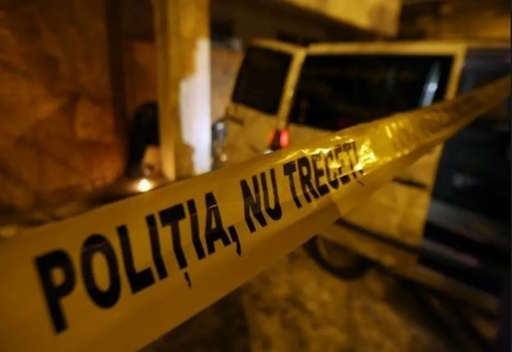 Craiova: Om al străzii, găsit mort pe o bancă 