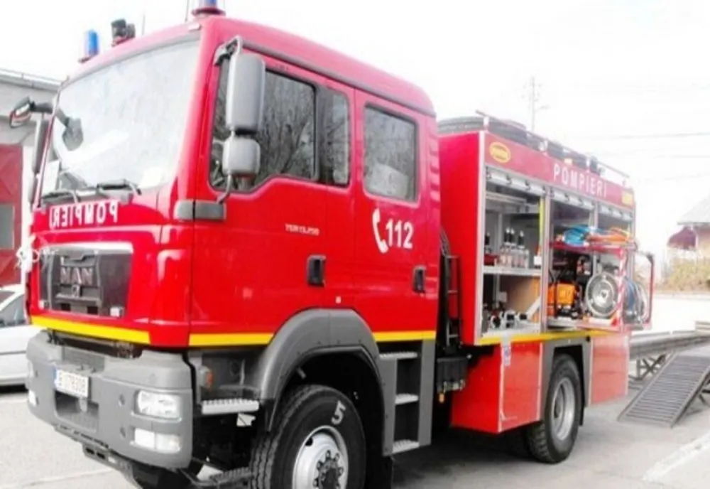 Dolj: Centru de vaccinare anti-COVID, cuprins de un incendiu
