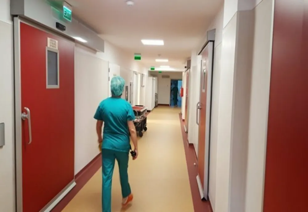 17 decese şi peste 450 de cazuri noi de COVID, raportate astăzi în Dolj