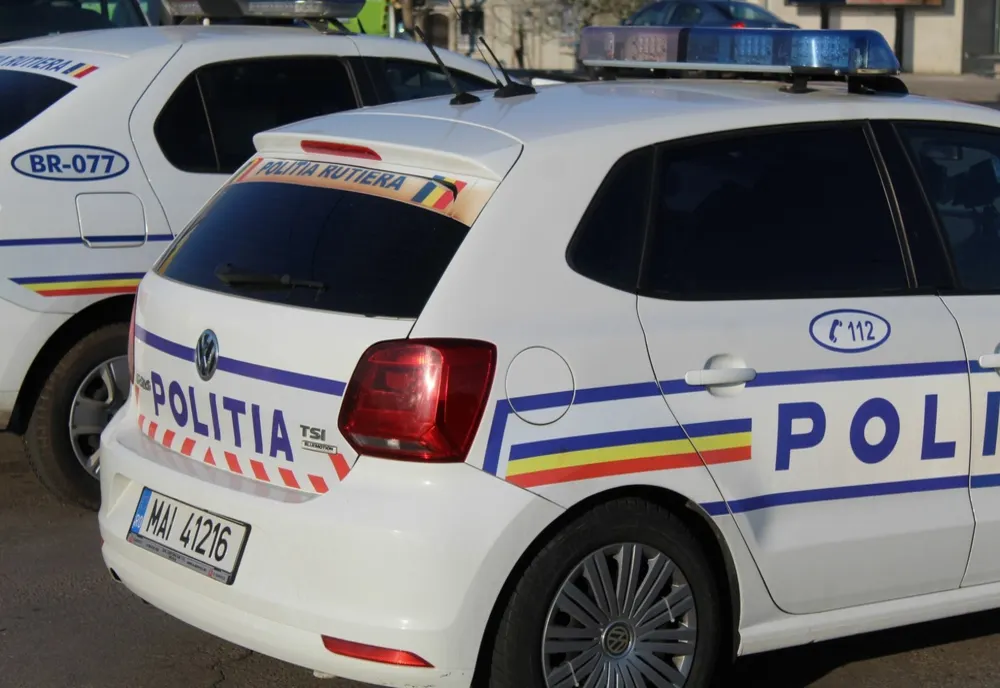 Bătrân lovit de maşină, în Craiova, în timp ce traversa pe roşu