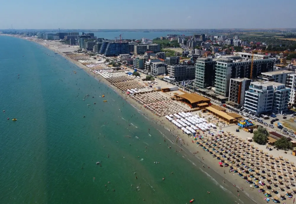 TOT MAI MULTE UNITĂŢI DE CAZARE DE PE LITORALUL ROMÂNESC OFERĂ PACHETE CU TOATE MESELE INCLUSE