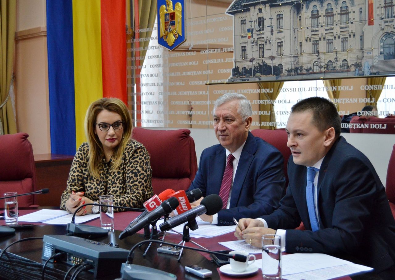 conferinta presa (2)