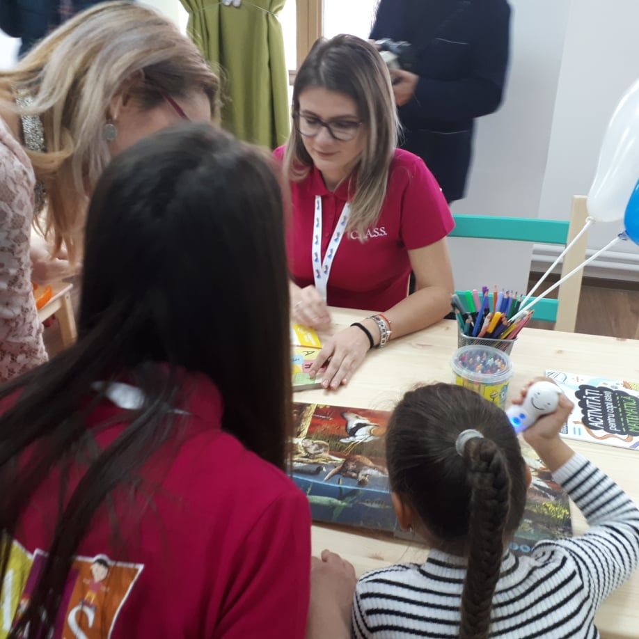 54517933_298772324129917_3950328249606733824_n