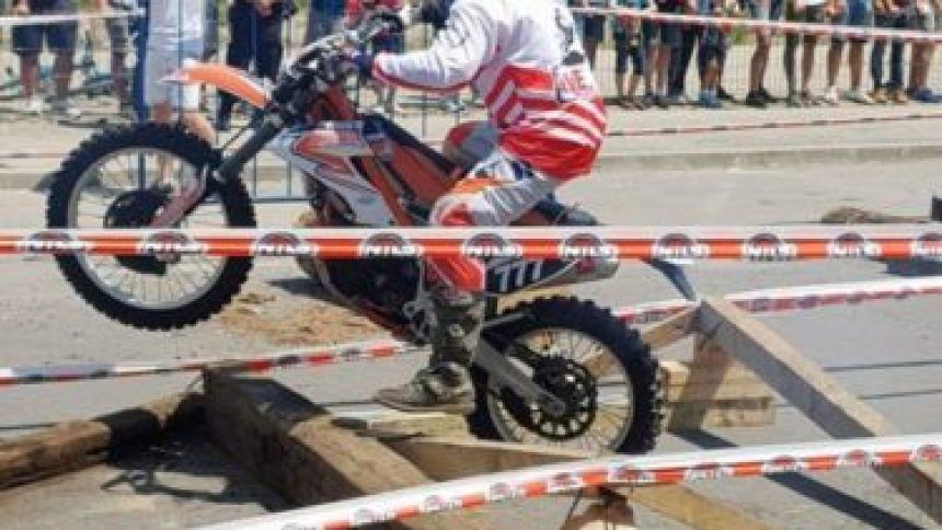 moto-e1528279005870-nr9obxh1jh6pftnvyzij7qjme7abkjgygcgo1y9zhk