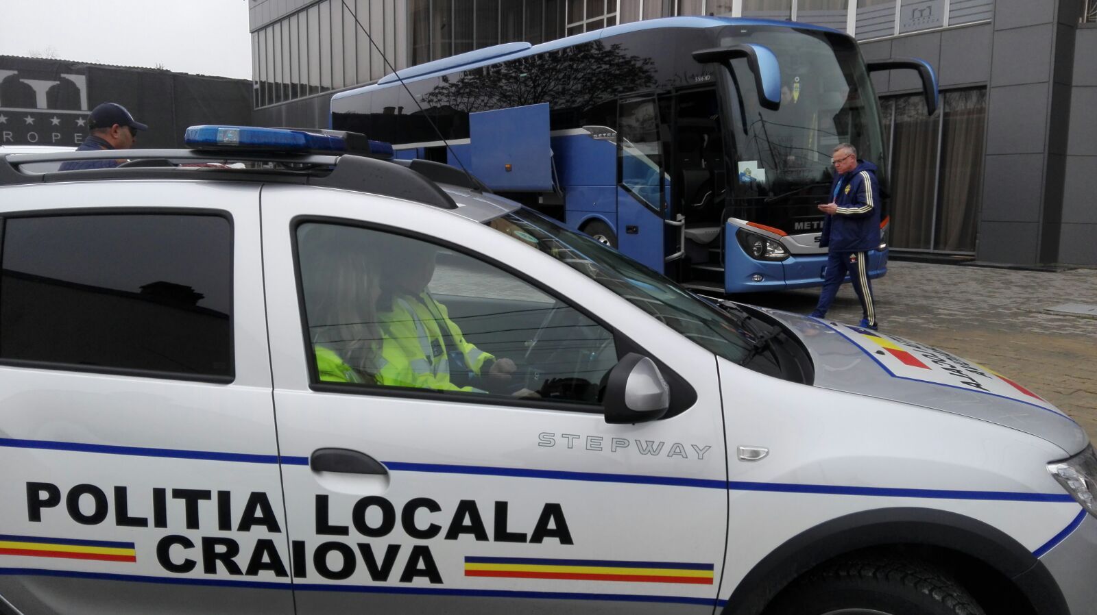 82d03d2d-5b7b-4596-a205-23f105d48858