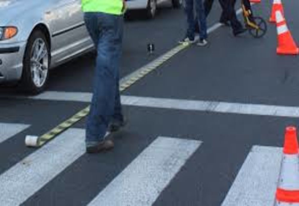 Doua minore de 10 ani accidentate pe trecerea de pietoni