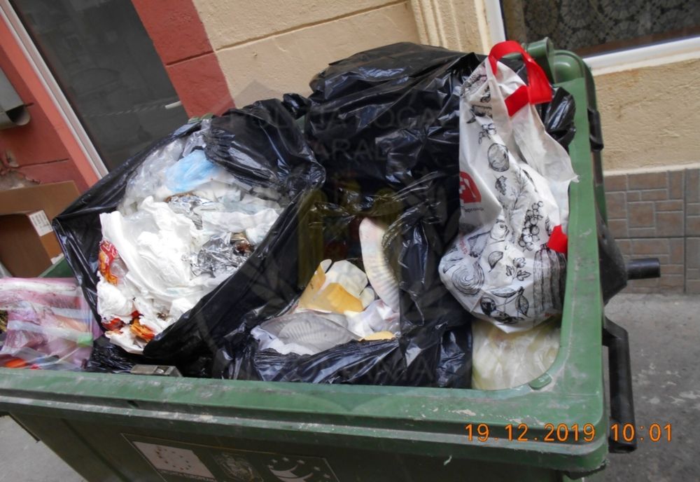 Consilierii municipali craioveni au început anul cu certuri și ironii. Tariful pentru gunoi, unul dintre motive 