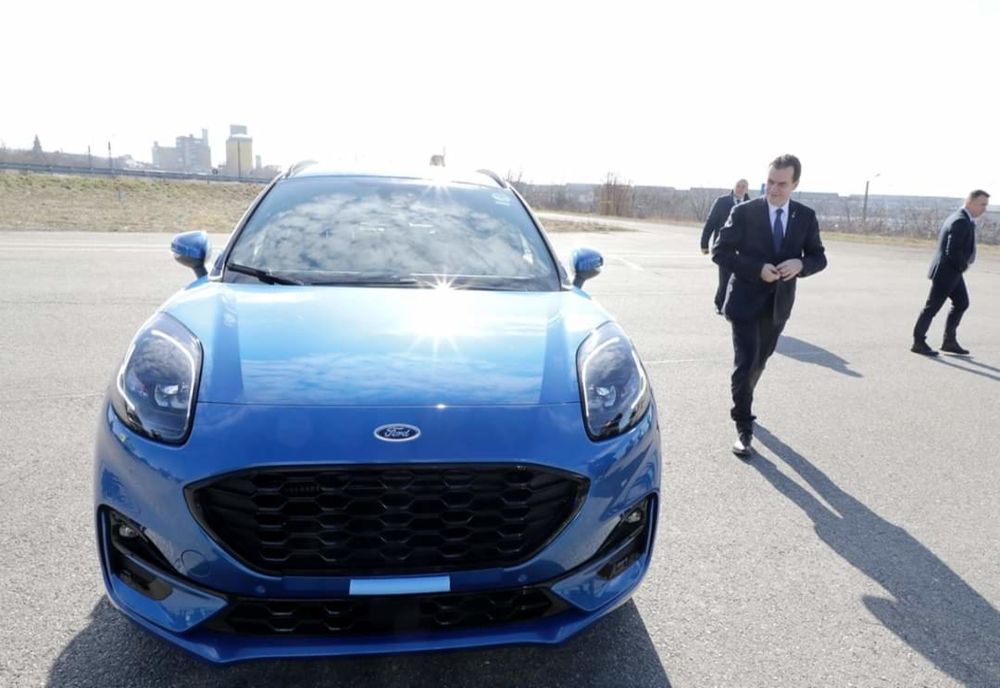 Lodovic Orban a testat noul Puma, la fabrica din Craiova. Au discutat și despre infrastructura rutieră  
