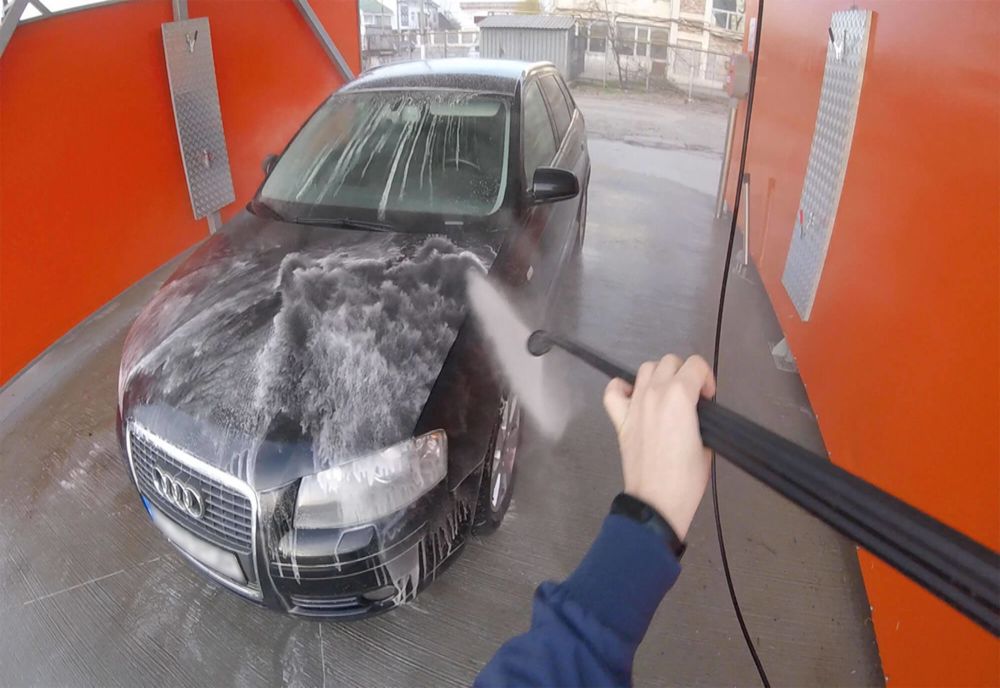 Craiova: Undă verde pentru deschiderea spălătoriilor auto 