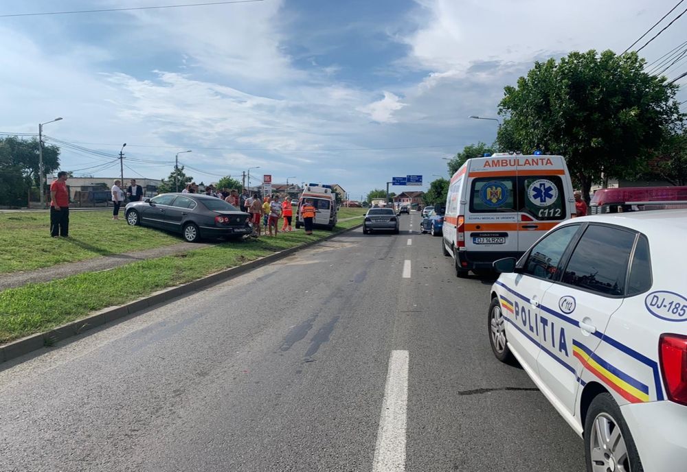 Accident cu trei victime, între care un copil de 12 ani, în Craiova