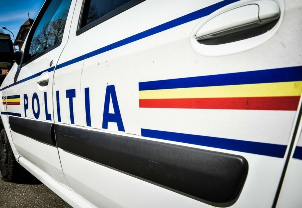 Craiova: Accident rutier cu o maşină de poliţie implicată