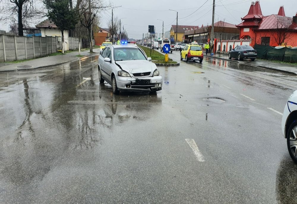 Accident în Dolj. O tânără a ajuns la spital