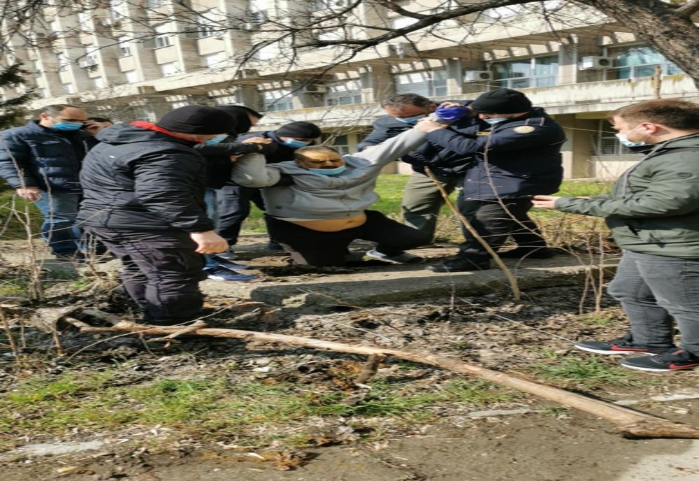 A fost prins deţinutul evadat. Se ascundea într-un canal din curtea Spitalului Craiova