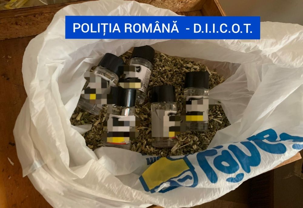 Procurorii DIICOT Craiova, percheziţii în Olt şi Dolj