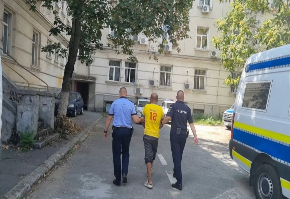 Dolj: Reţinut după ce a violat o fetiţă în vârstă de nouă ani