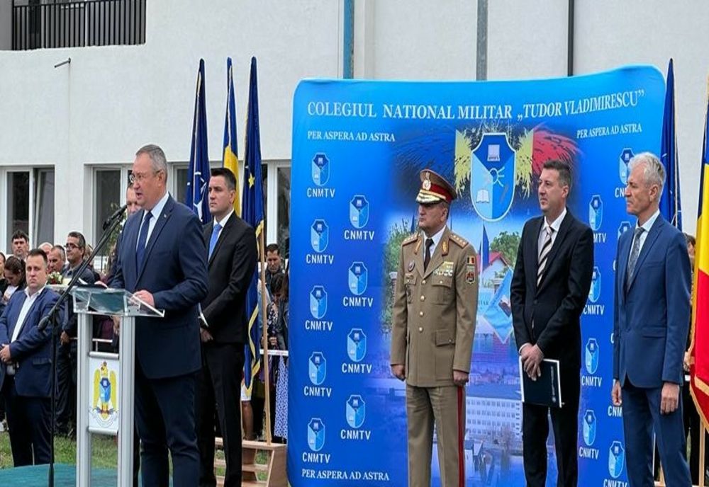 Premierul Ciucă, prezent la Liceul Militar Craiova pentru deschiderea noului an şcolar