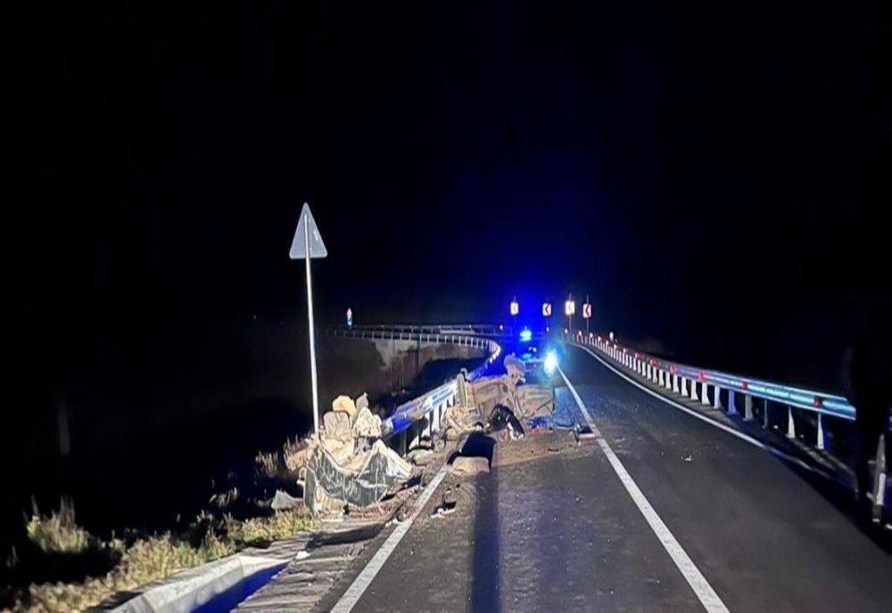 Dolj: Mort după ce s-a răsturnat cu maşina