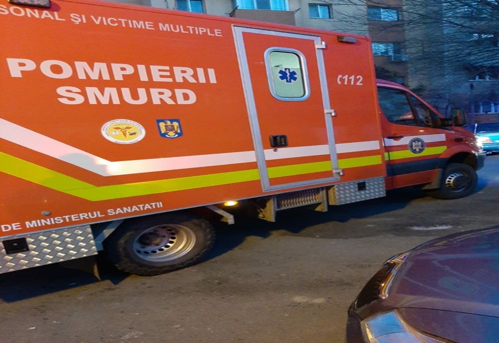 Incendiu într-un bloc din Craiova. Zeci de persoane evacuate