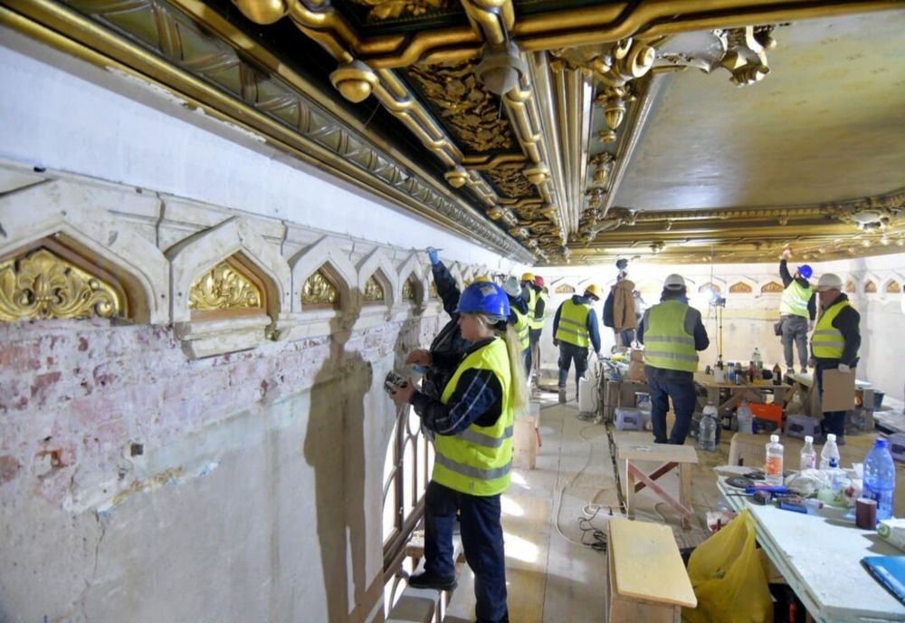 Continuă lucrările la sediul Primăriei Municipiului Craiova, clădire monument istoric