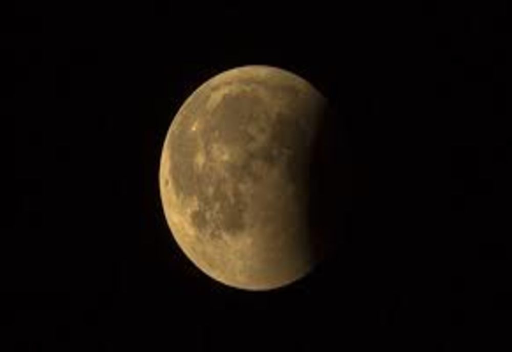 Fenomenele astronomice majore din 2024. Când va avea loc eclipsa parţială de Lună