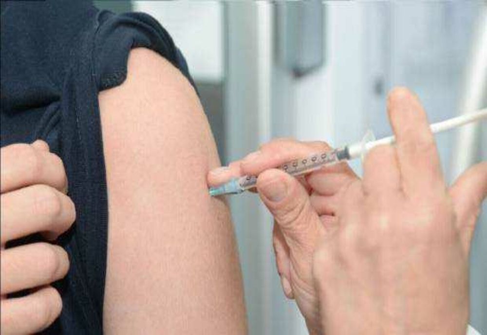 VACCINAREA ANTIGRIPALĂ DISPONIBILĂ ÎN FARMACII: CE TREBUIE SĂ ȘTIM