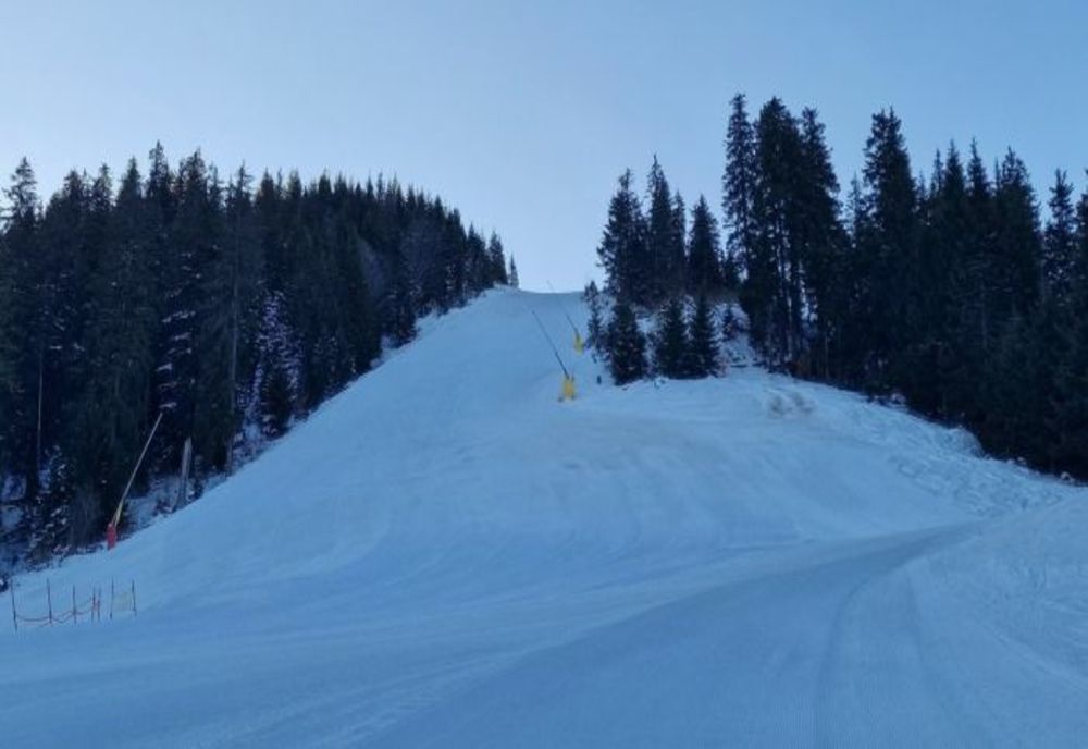 POIANA BRAȘOV CONTINUĂ SĂ FIE PRINCIPALA DESTINAȚIE PENTRU IUBITORII SPORTURILOR DE IARNĂ