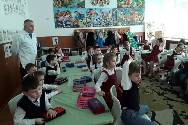 Noutăți despre bursele școlare 2026-2027. Când și cât vor primi elevii