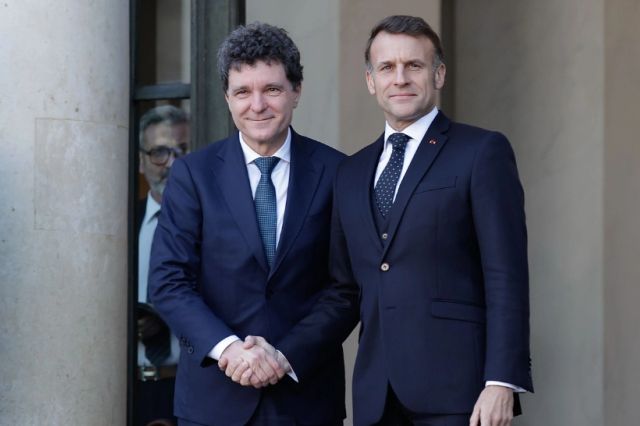 Președintele Franței va veni în România, la începutul lunii mai