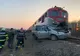 Mașină lovită de un tren marfar, în Dolj. Șoferul a fost transportat la spital