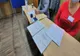 Dosar penal pentru angajatul unei primării din Dolj, care a pălmuit membrul unei secţii de votare