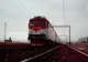 Tren de călători blocat în câmp