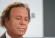 Julio Iglesias contestă acuzațiile de agresiune sexuală și cere clasarea plângerii în justiția spaniolă
