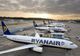 RYANAIR ÎI VA AMENDA CU MINIM 500 DE EURO PE PASAGERII INDISCIPLINAȚI, DIRECT DE PE CARDUL DE REZERVARE